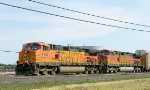 BNSF 4136 and 4981